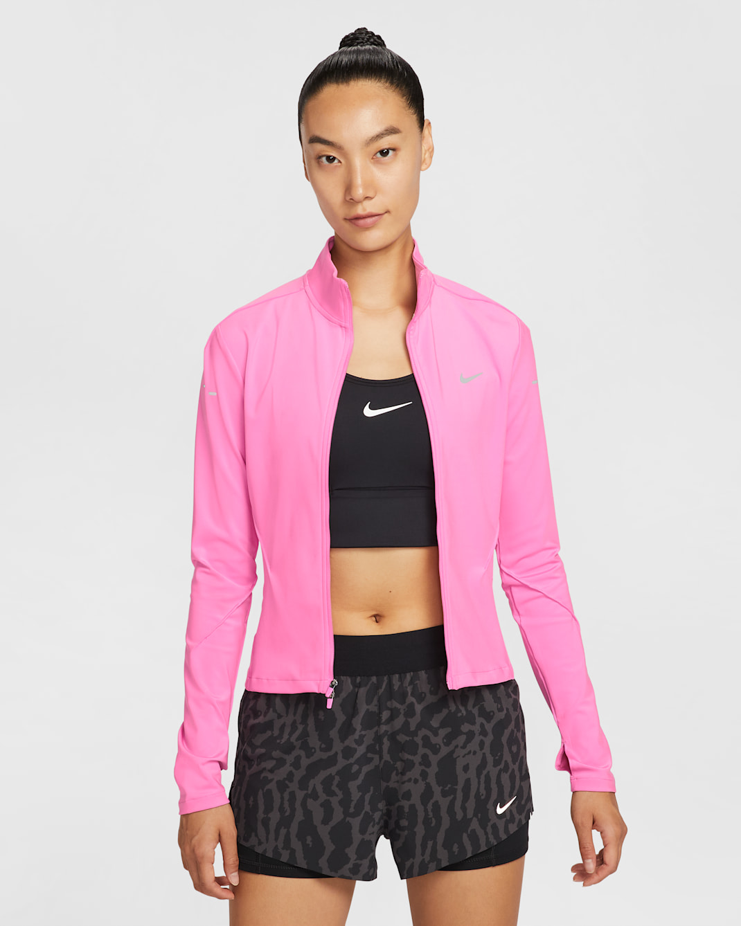 ナイキ スウィフト ウィメンズ Dri-FIT フルジップ ミッドレイヤー ランニングトップ - プレイフルピンク