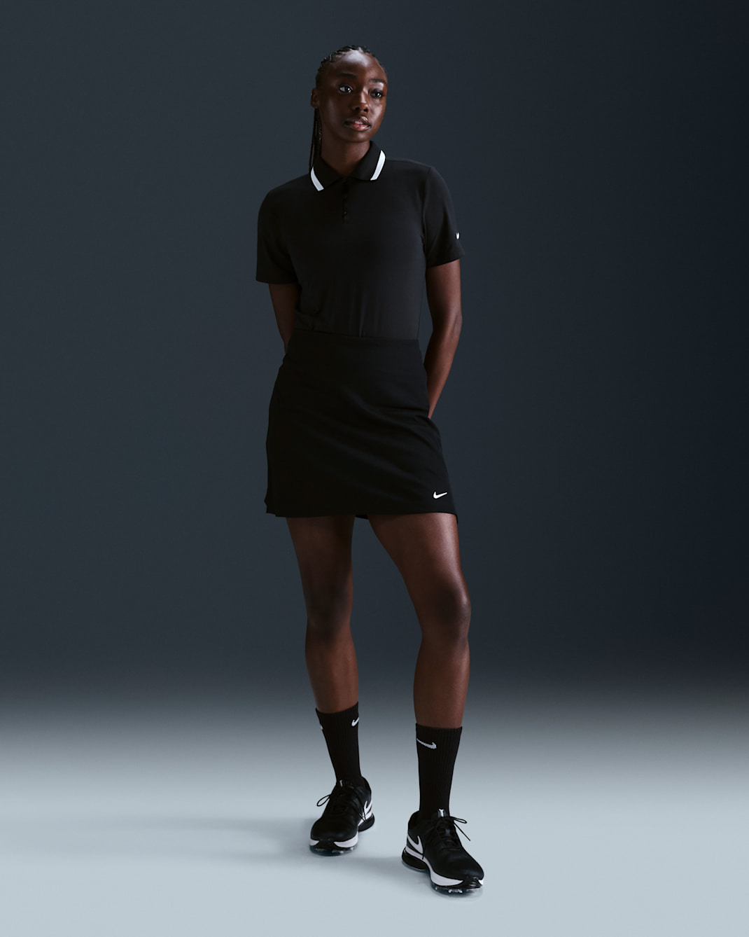 Nike Tour Dri-FIT ADV golfskjørt til dame - Svart/Hvit