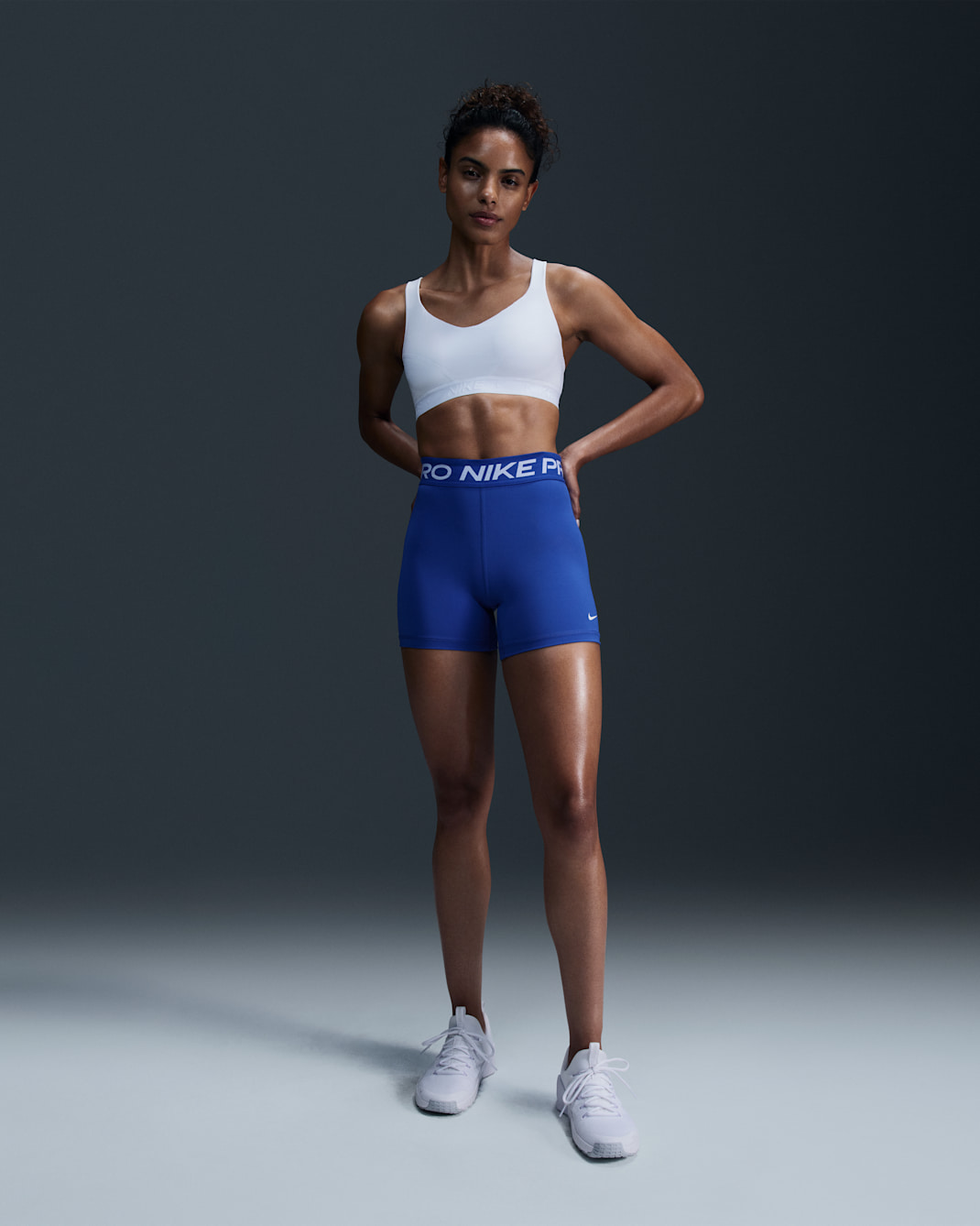Nike Pro 365 Women's 5" Shorts - Hyper Royal/White