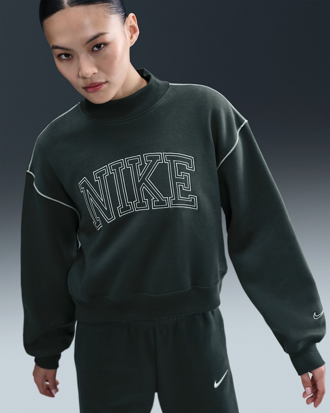 ナイキ スポーツウェア フェニックス フリース ウィメンズ モックネック スウェットシャツ - シーウィード