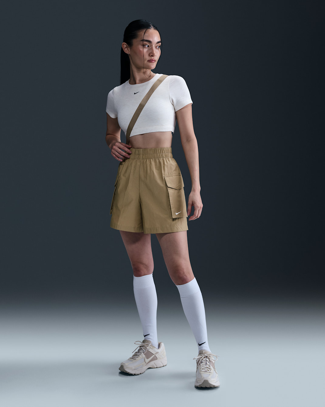 Nike Sportswear Essential Woven Women's High-Waisted 12.5cm (approx.) Cargo Shorts - Parachute Beige/White
