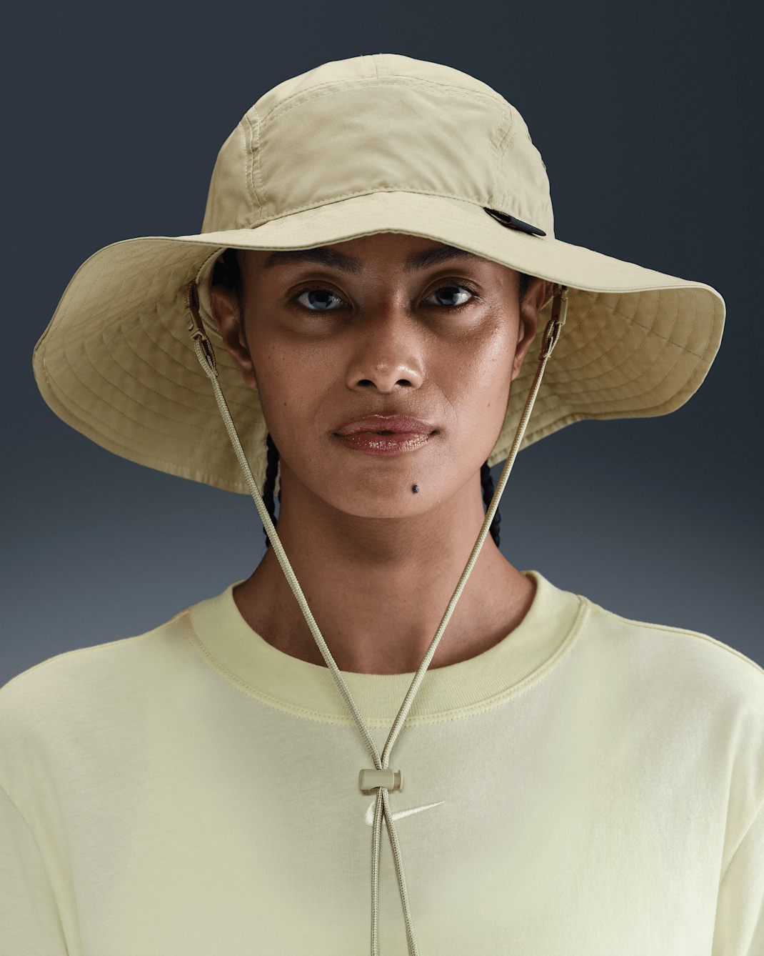 Nike Apex Wide-Brim Bucket Hat - Desert Khaki