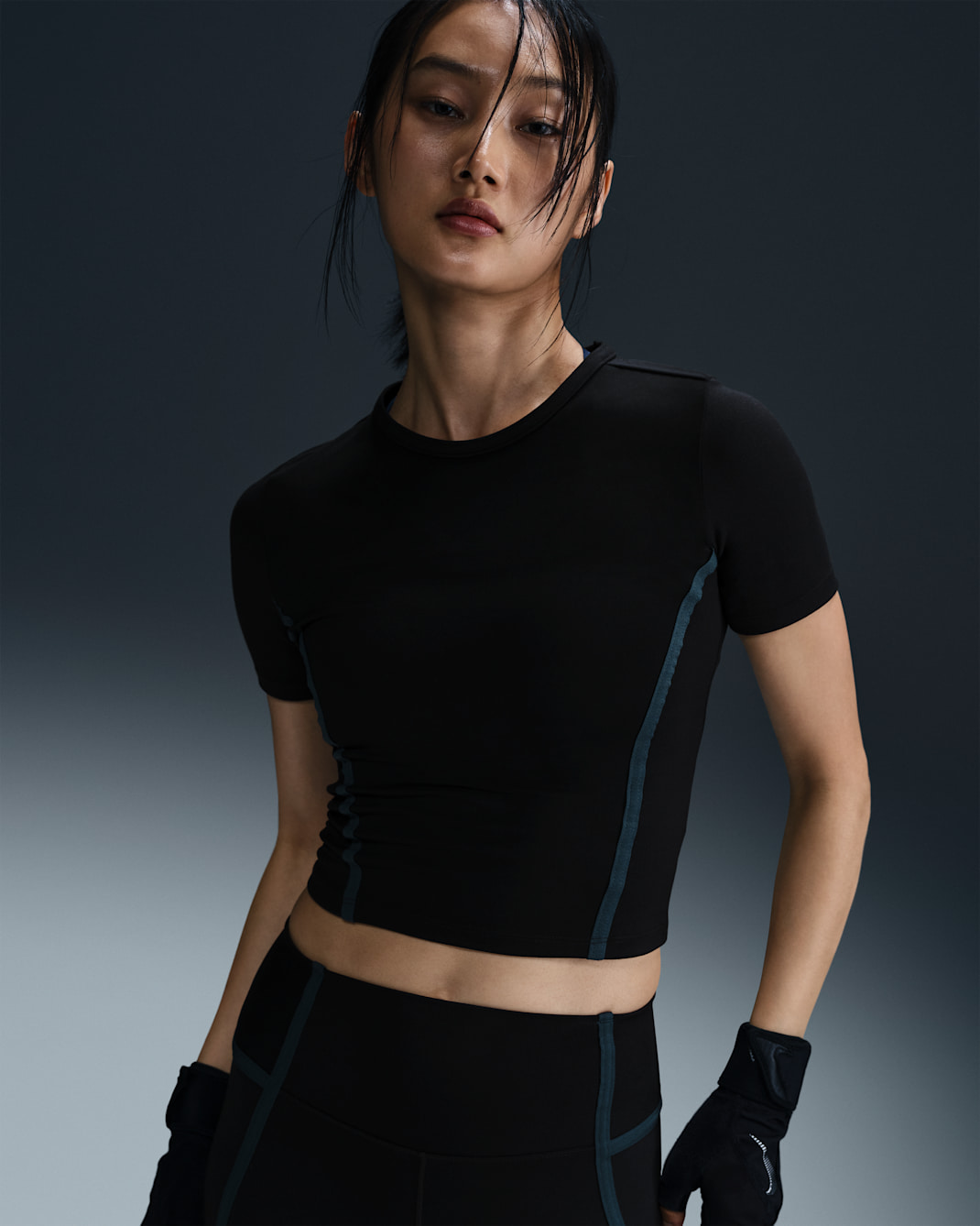 ナイキ ワン フィッテド ウィメンズ Dri-FIT ショートスリーブ トップ - ブラック/アーモリーネイビー/ブラック