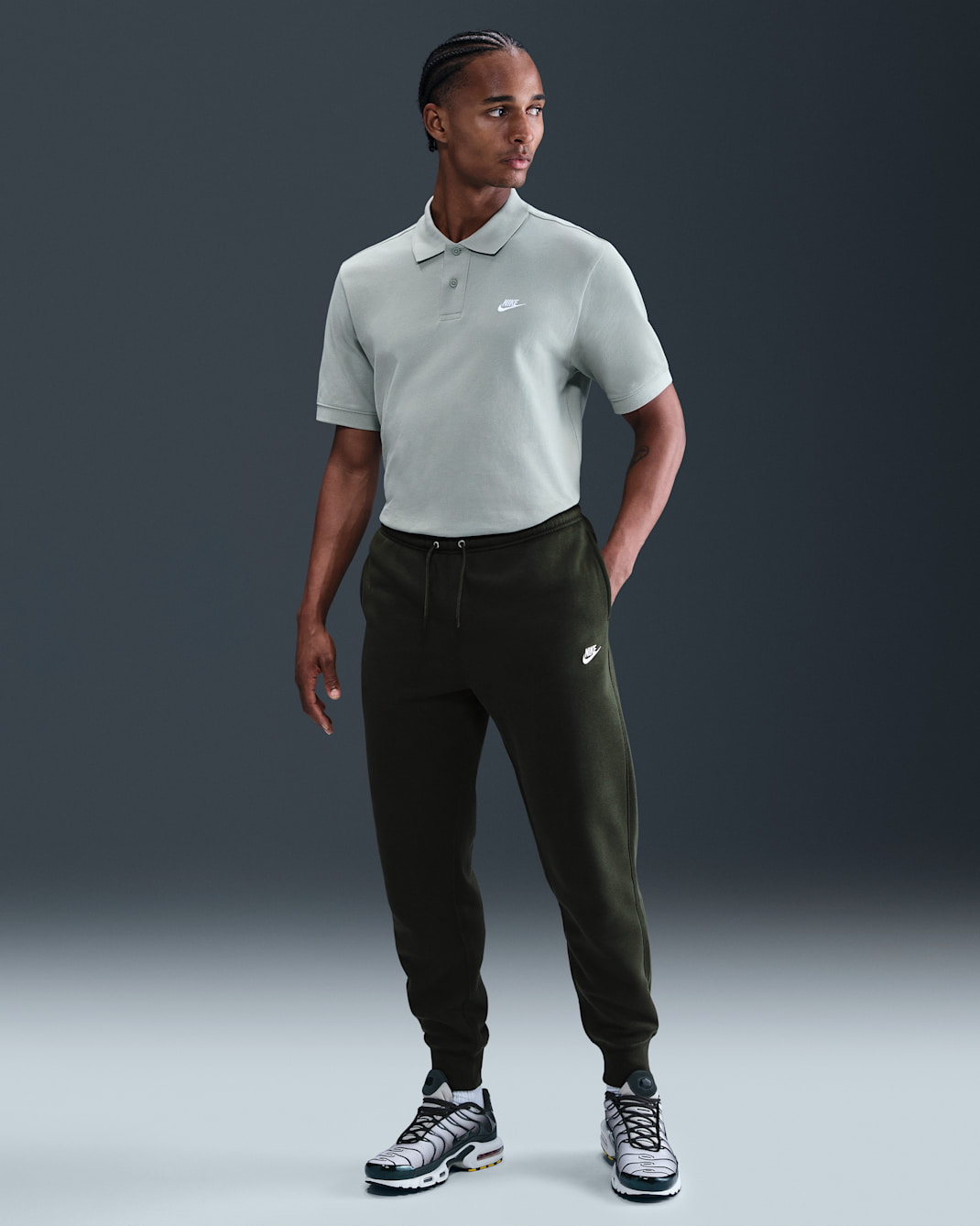 Nike Club joggingbroek voor heren - Sequoia/Sequoia/Wit