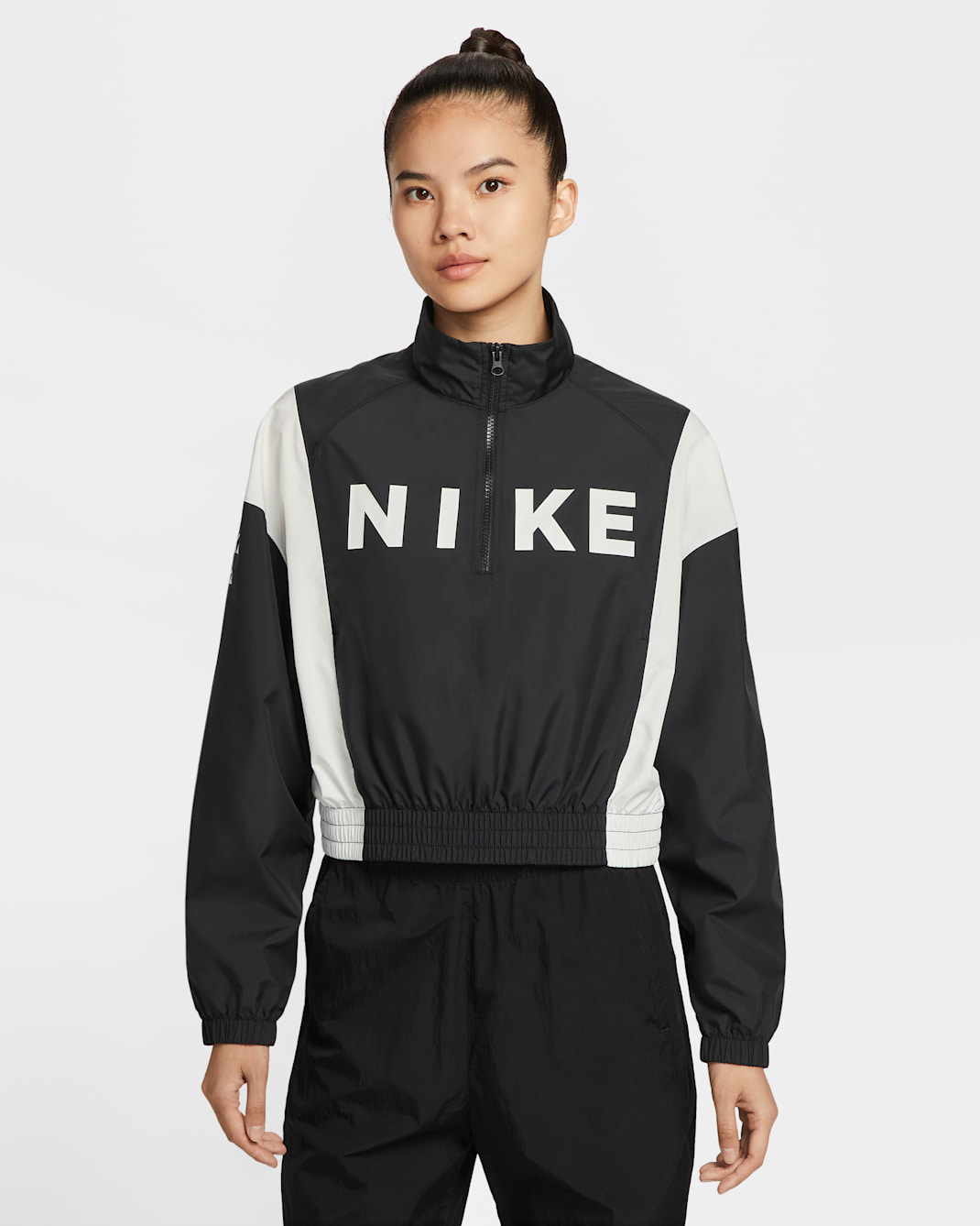 Nike Sportswear 女款梭織輕量 1/4 拉鍊外套 - 黑色/黑色/Sail