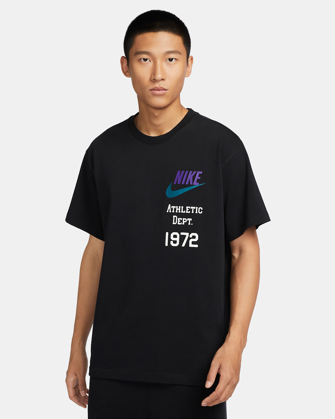 Nike Sportswear Men's Lightweight Short-Sleeve Top - Black/Black