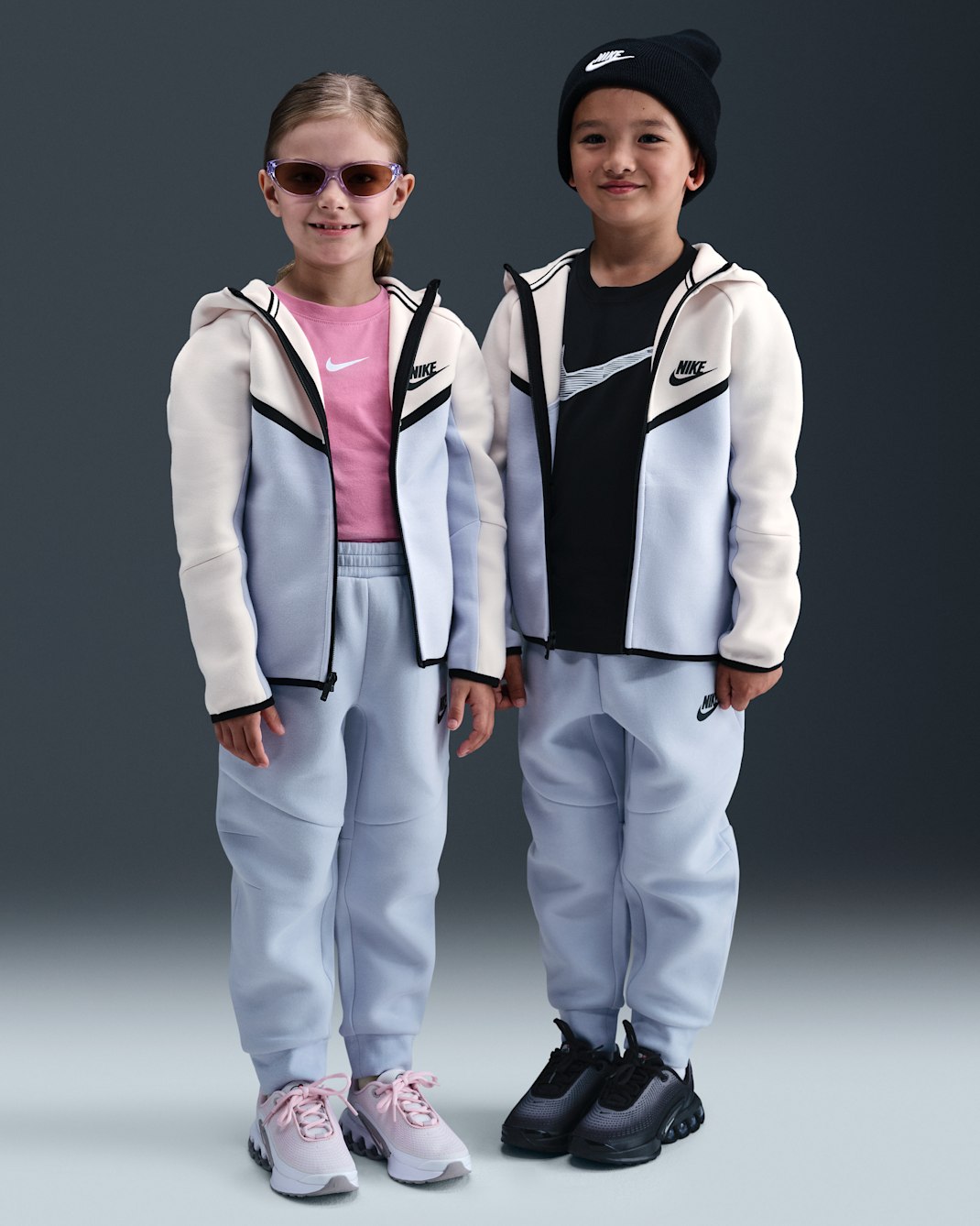 Dwuczęściowy zestaw z bluzą z zamkiem na całej długości dla małych dzieci Tech Fleece Nike Sportswear - Ghost