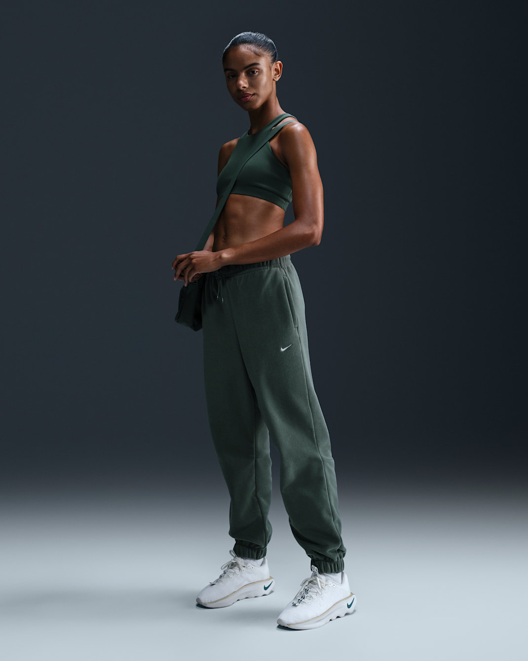 Nike Therma-FIT One Women's Loose Fleece Pants - Vintage Green/Pale Ivory