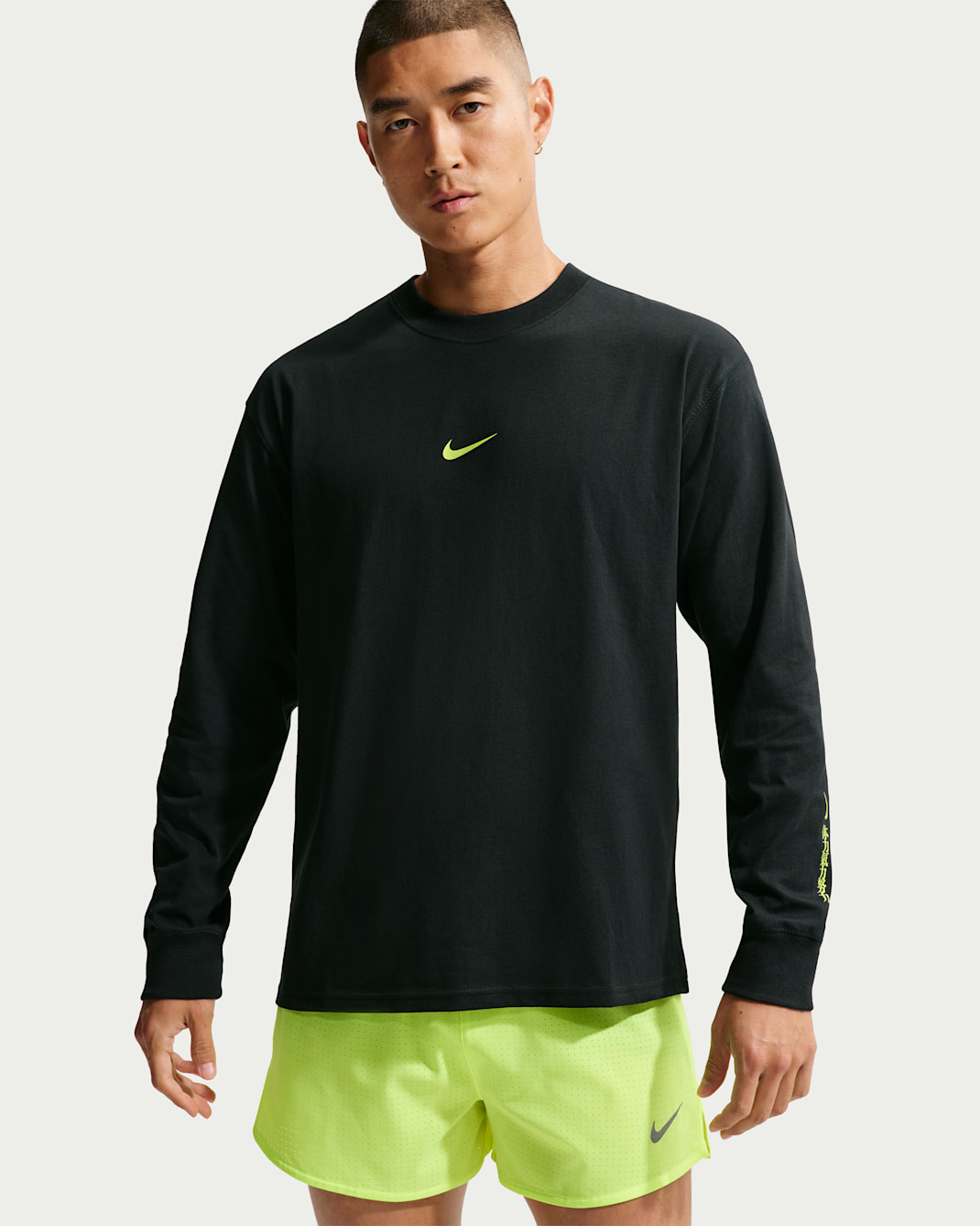 ナイキメンズ ロングスリーブ ランニング Tシャツ - ブラック