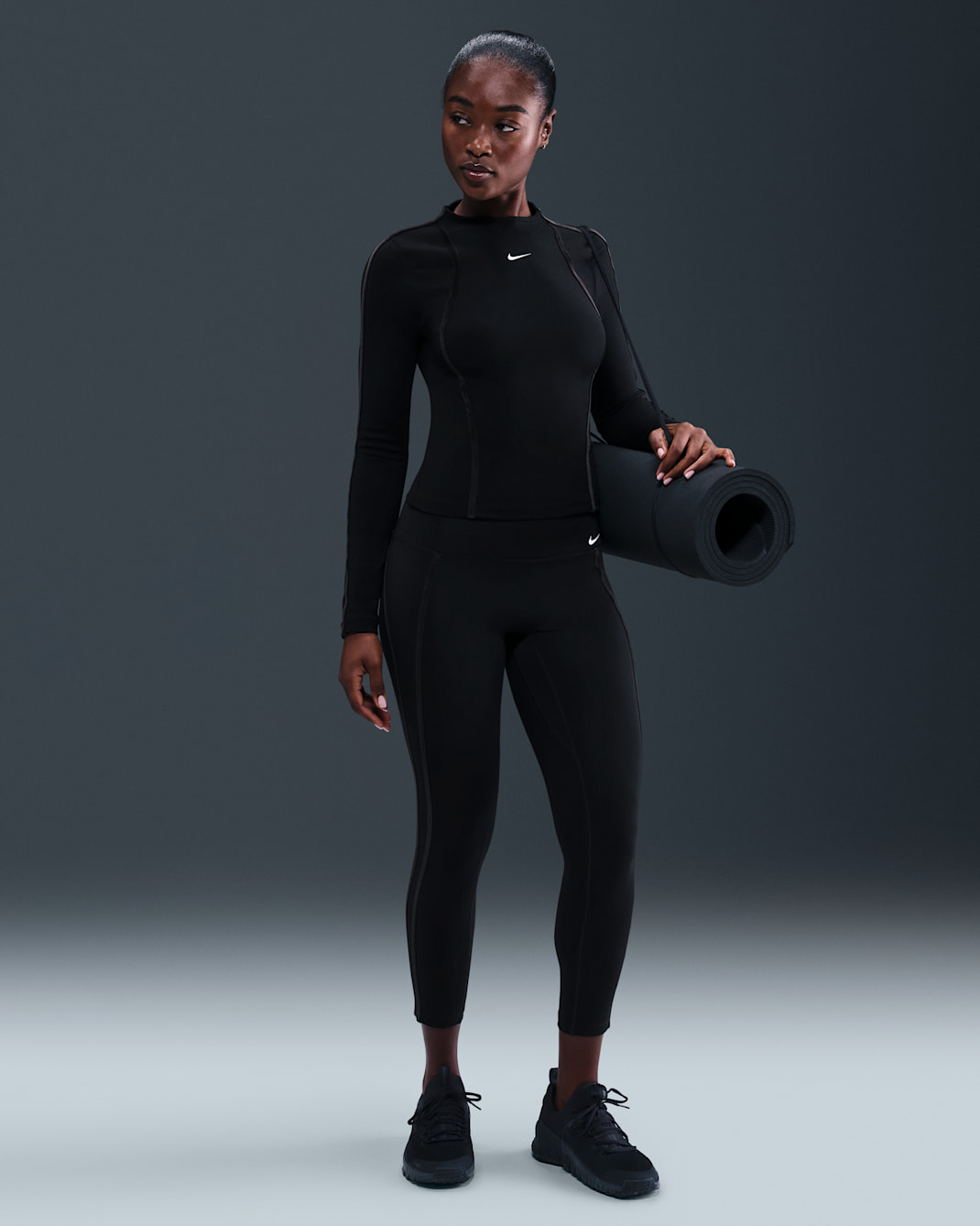 Nike One Yüksek Belli Bilek Üstü Kadın Taytı - Siyah/Beyaz