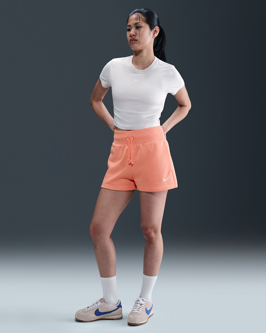 나이키 스포츠웨어 피닉스 플리스 여성 하이웨이스트 루즈 프렌치 테리 쇼츠 - 애프리캇 아게이트/세일