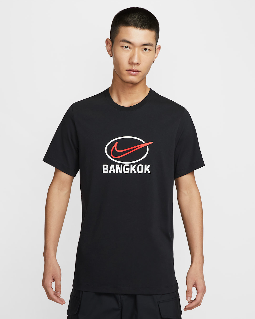 เสื้อยืด City ผู้ชาย Nike Sportswear - ดำ/ดำ