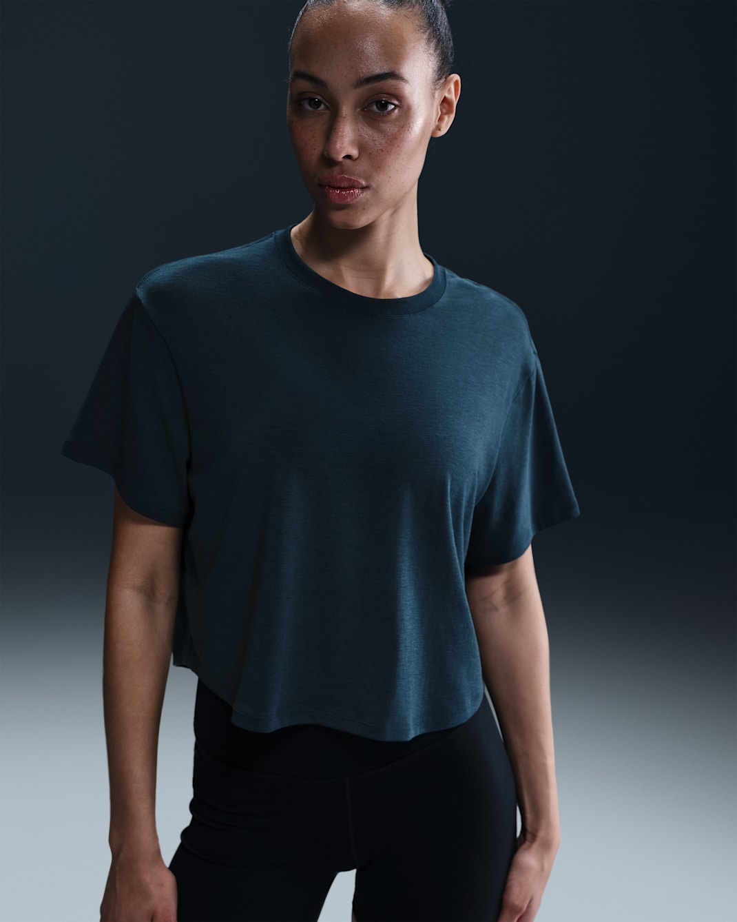 Nike One Relaxed Women's Dri-FIT Cropped Short-Sleeve Top - Armory Navy/Clear
