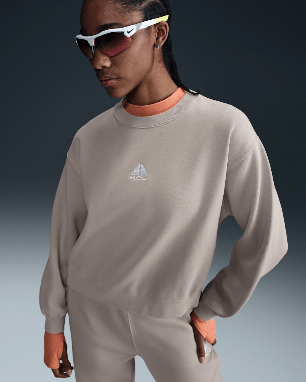 Nike ACG "Tuff Fleece" Women's Therma-FIT Repel Crew-Neck Sweatshirt - College Grey/Football Grey/Summit White