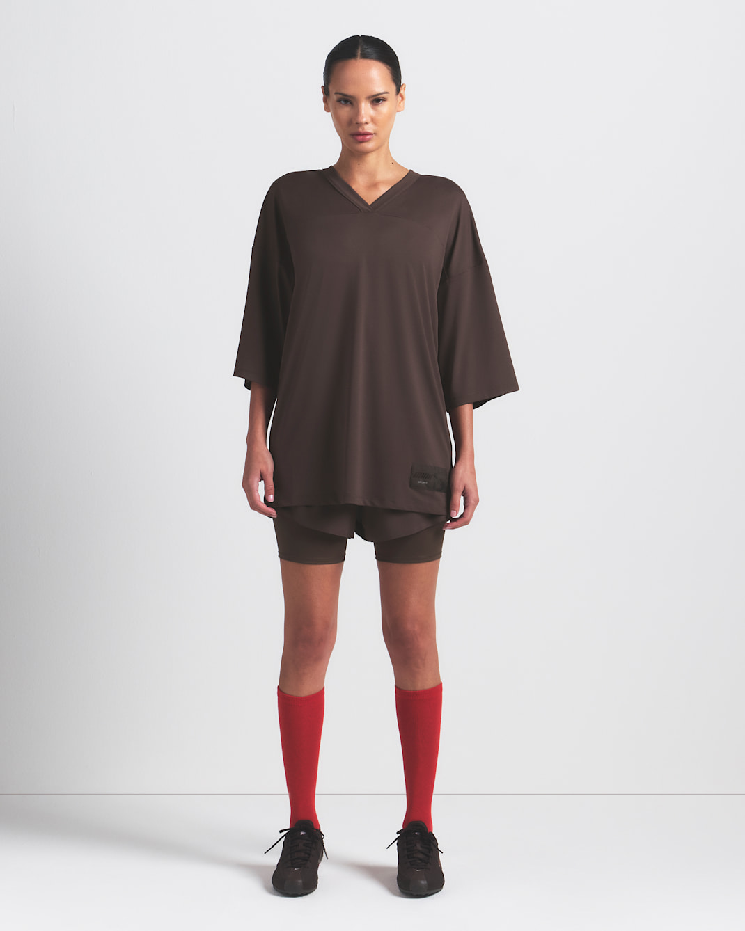 NikeSKIMS Airy Women's Oversized V-Neck T-Shirt - NSKM DARK SEPIA