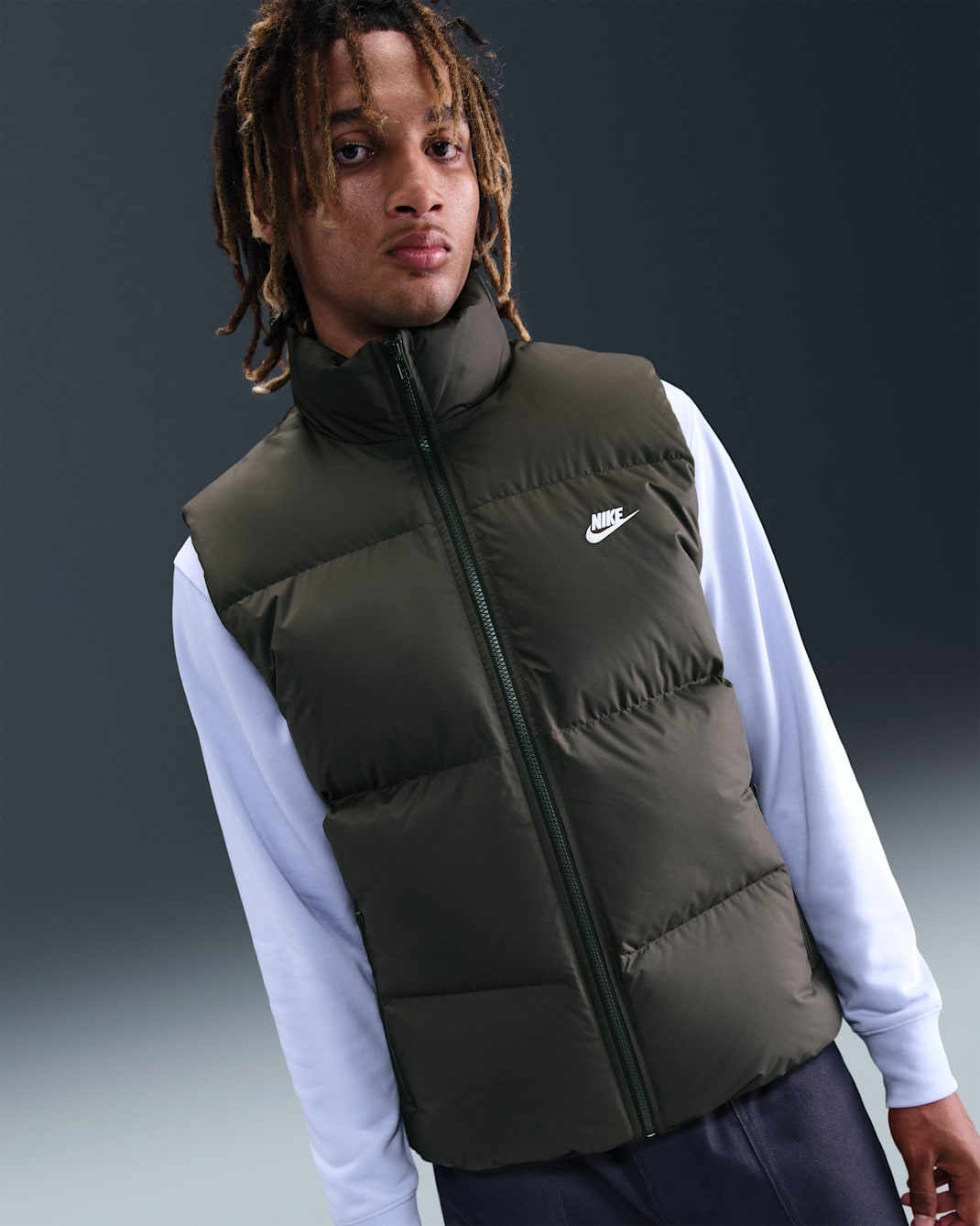 Nike Sportswear Club Men's Therma-FIT Puffer Vest - Sequoia/White
