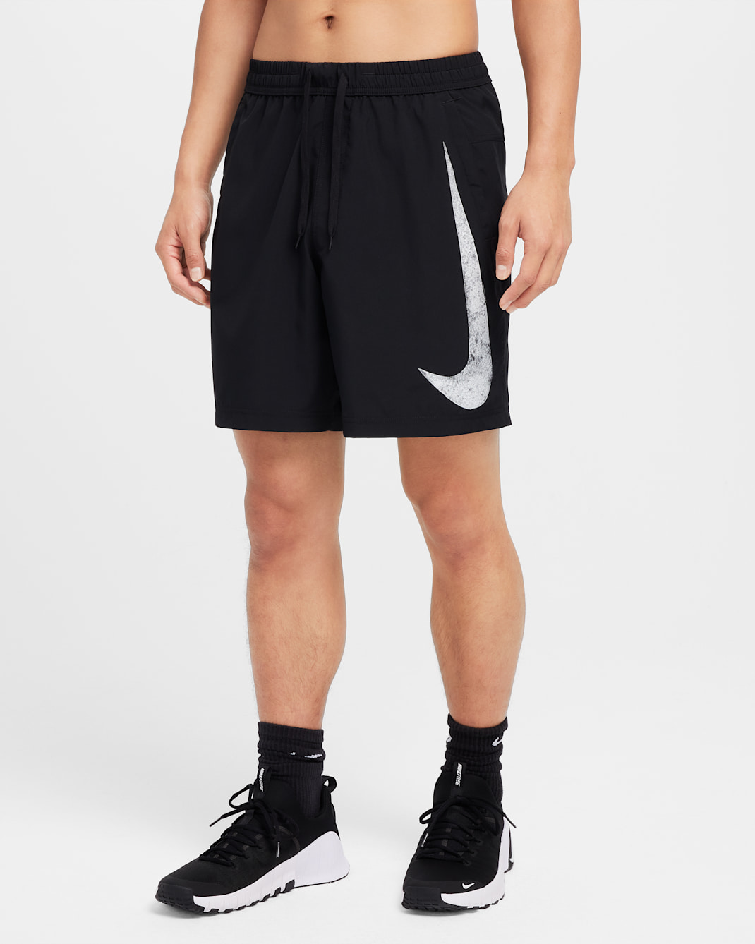 Nike Form Swoosh Men's Dri-FIT 18cm (approx.) Unlined Versatile Shorts - Black/White