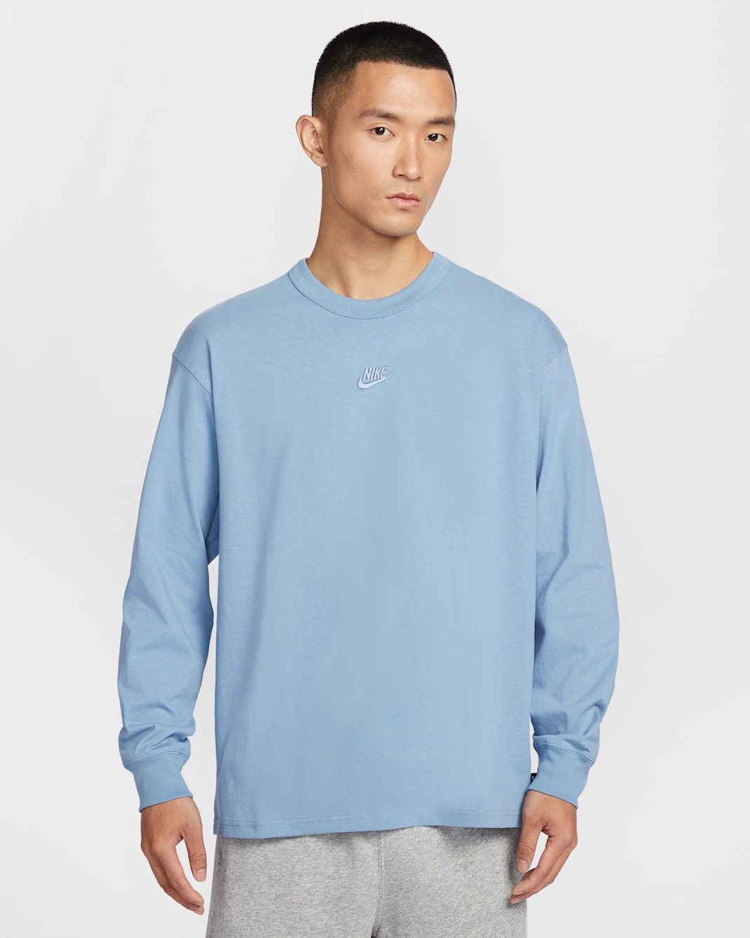 ナイキ スポーツウェア プレミアム エッセンシャル メンズ ロングスリーブ Tシャツ - ワークブルー