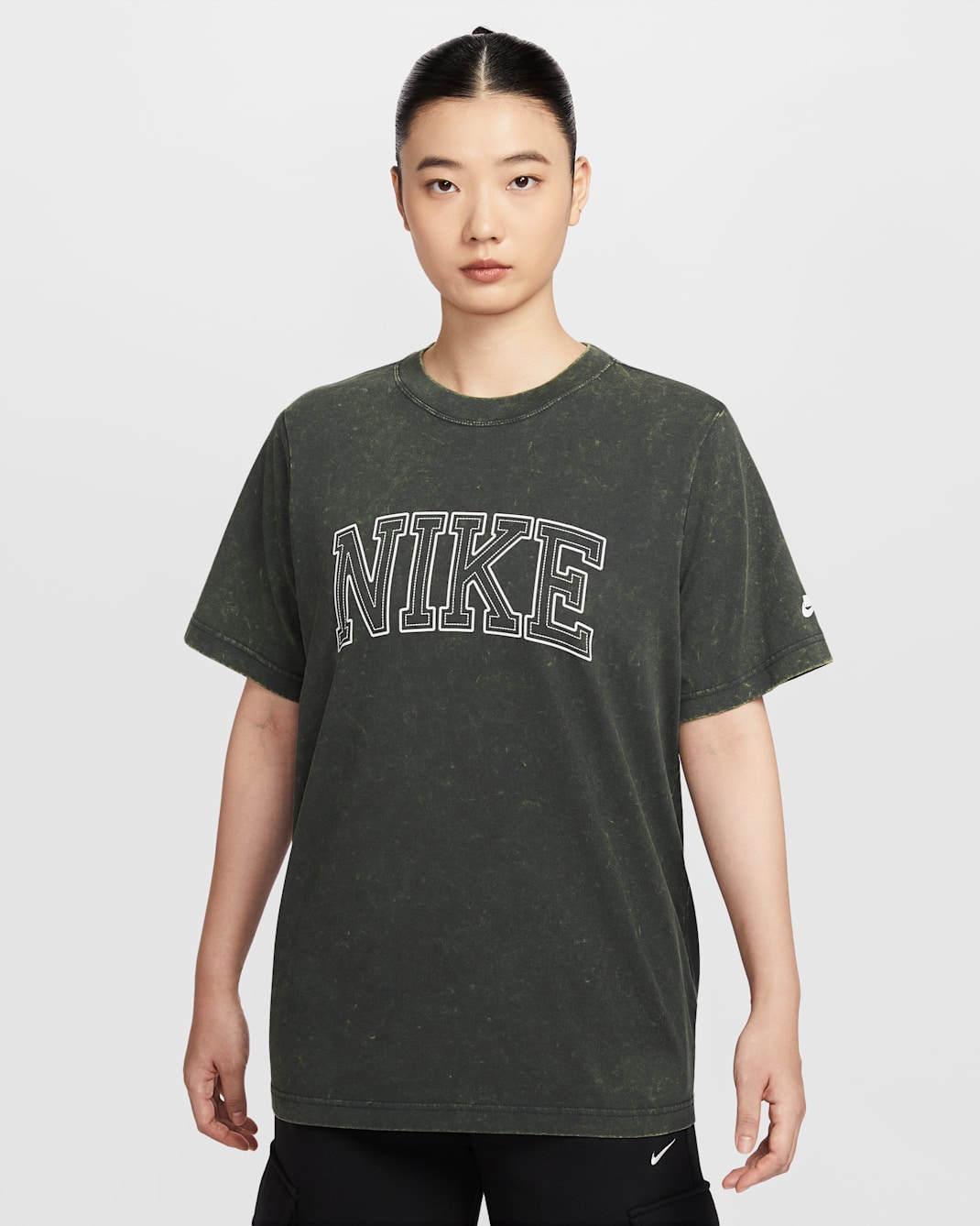 Nike Sportswear Classics Women's Loose T-Shirt - Seaweed