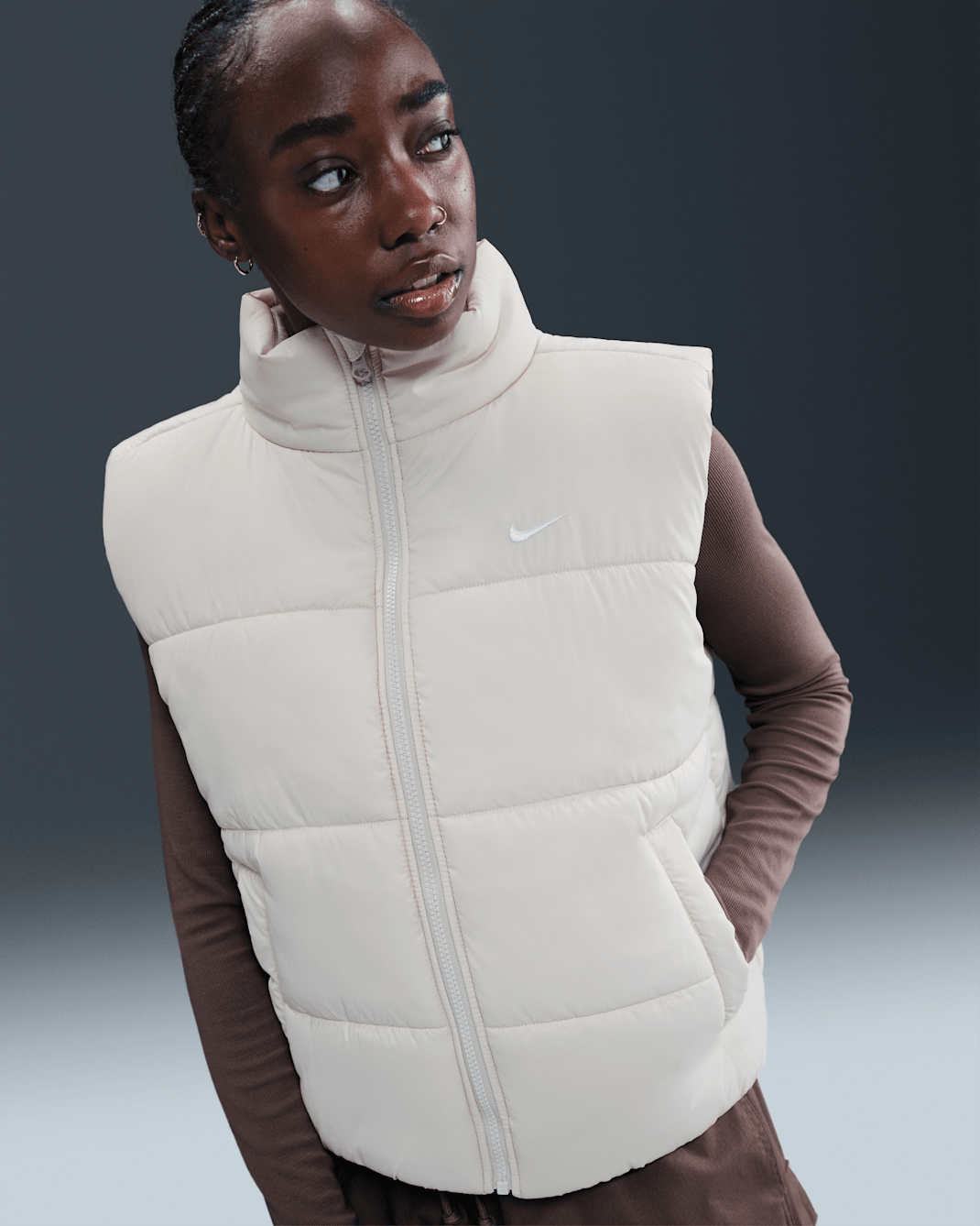 Nike Sportswear Classic Puffer Women's Therma-FIT Loose Gilet - Light Bone/White