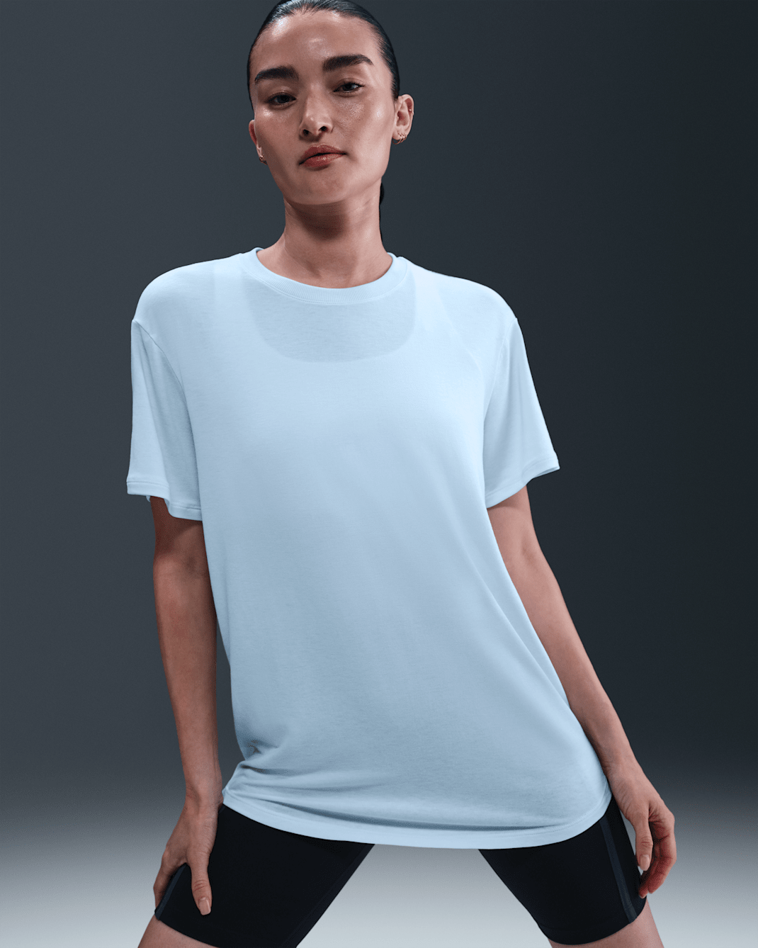 ナイキ ワン リラックスド ウィメンズ Dri-FIT ショートスリーブ トップ - ブルーティント/ブラック