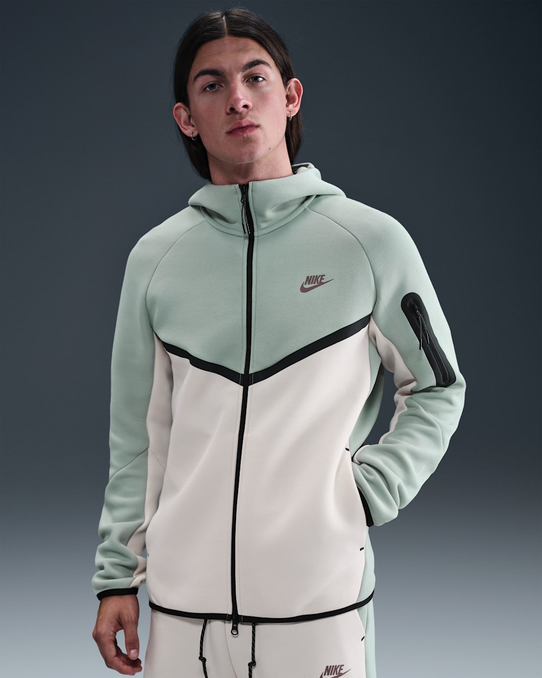 Casaco de lã cardada Windrunner com fecho completo Nike Tech para homem - Dusty Sage/Castanho Orewood claro/Plum Eclipse