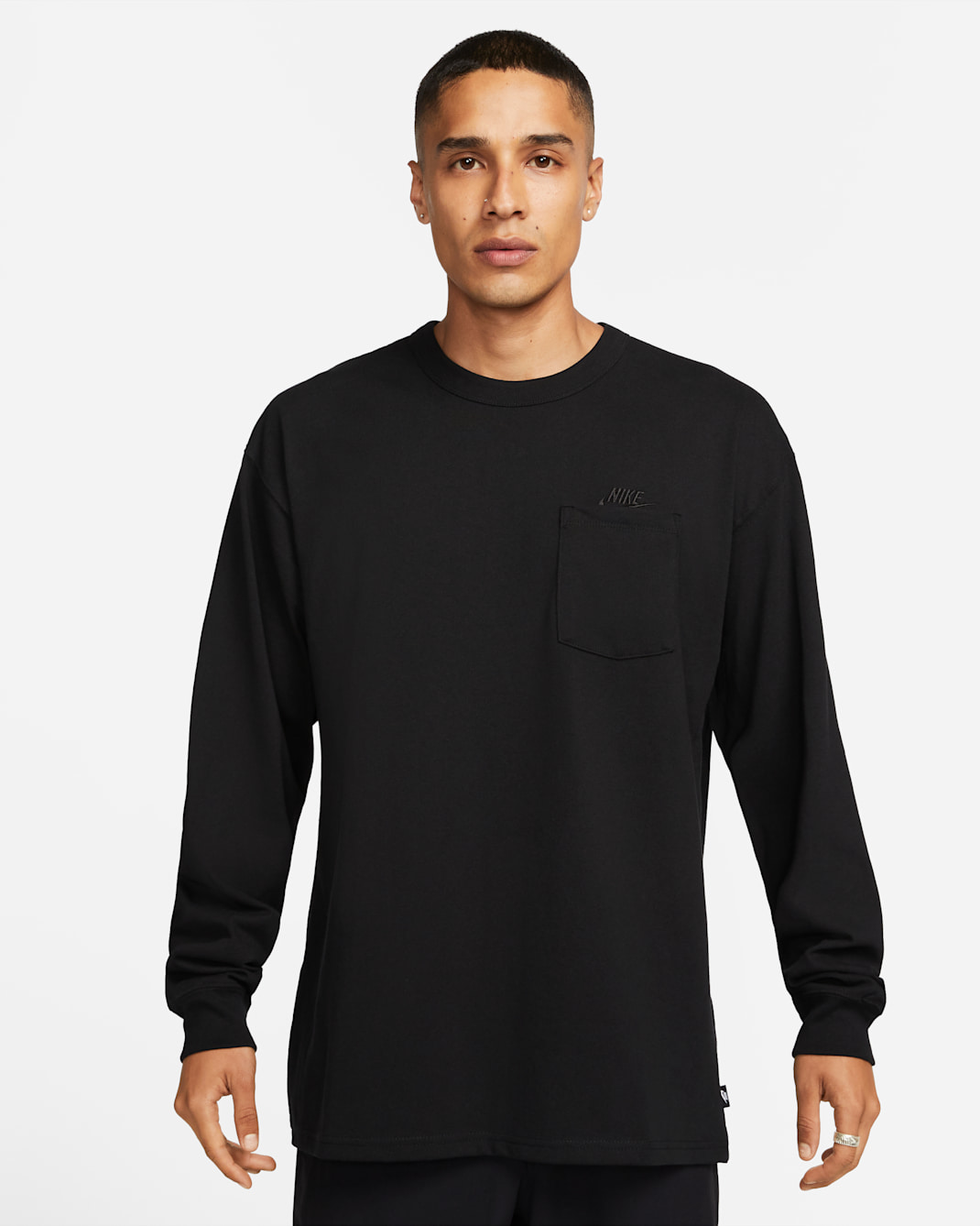 Nike Sportswear Premium Essentials Men's Long-Sleeve Pocket T-Shirt - Black/Black