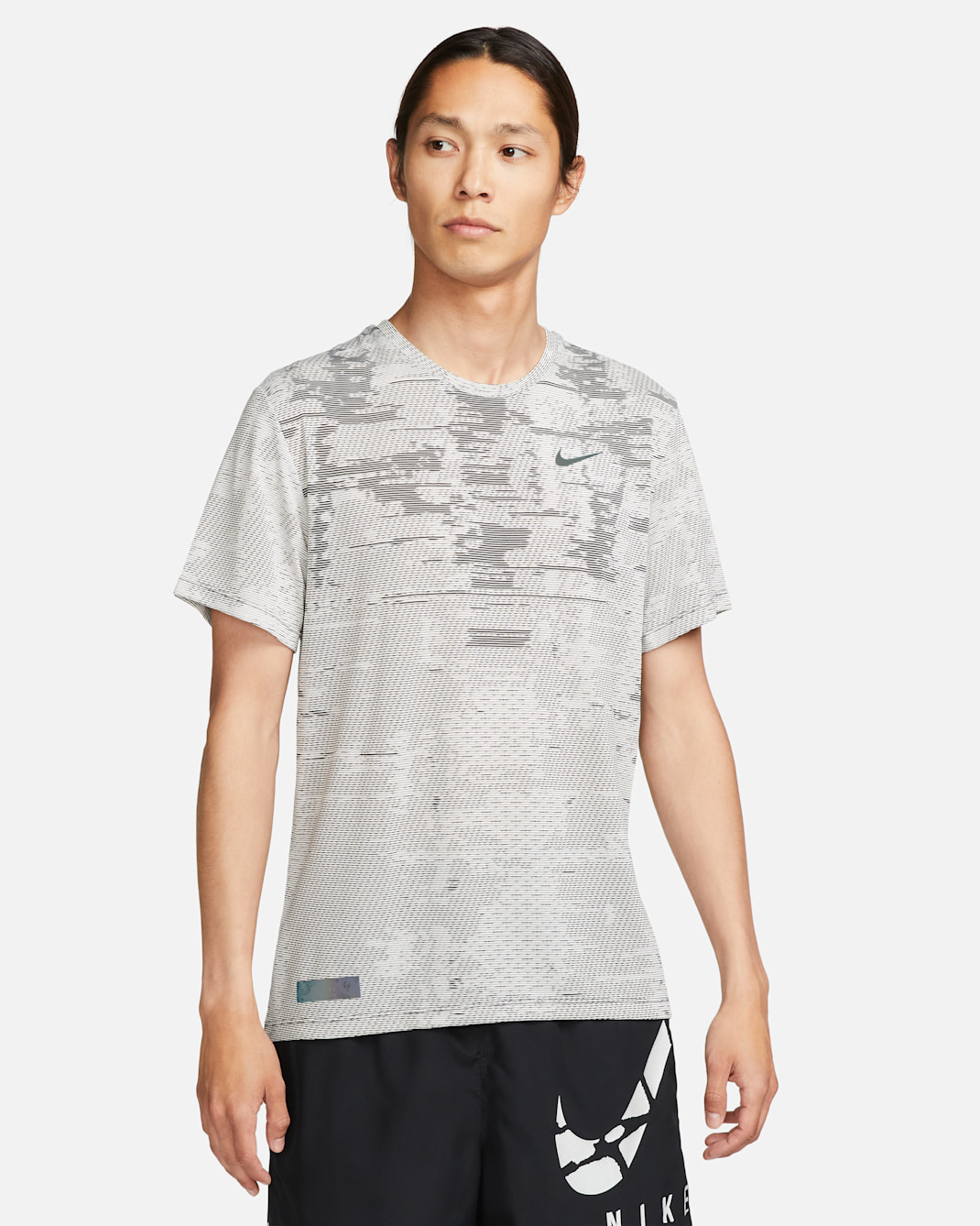 Nike Dri-FIT ADV Run Division TechKnit Men's Short-Sleeve Running Top - Phantom/Light Iron Ore