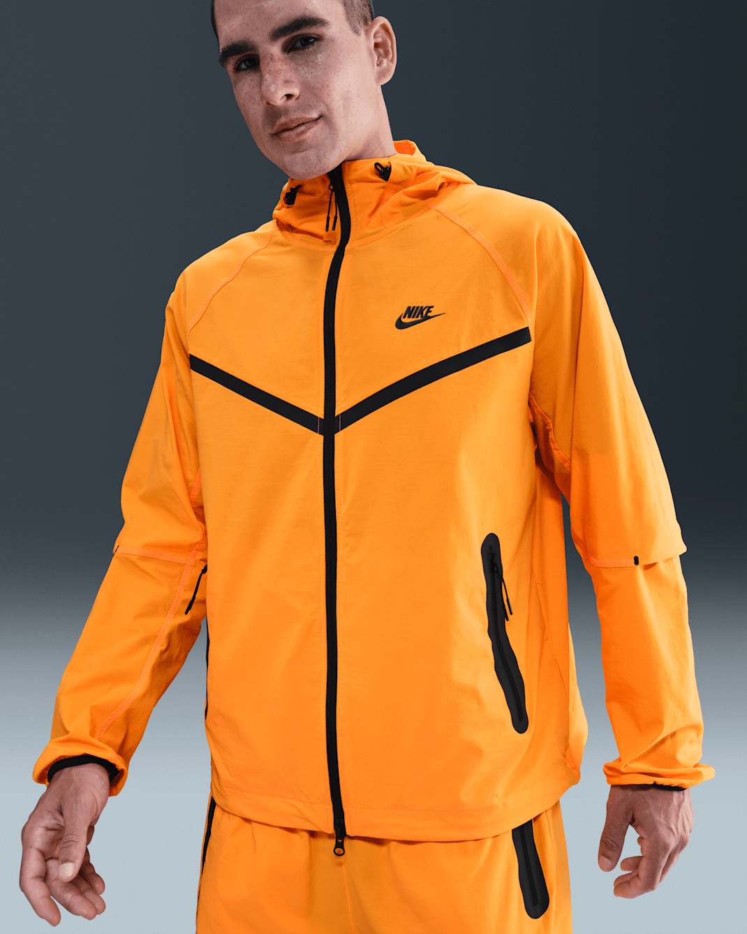 เสื้อแจ็คเก็ต Windrunner แบบทอซิปยาวผู้ชาย Nike Tech - Sundial