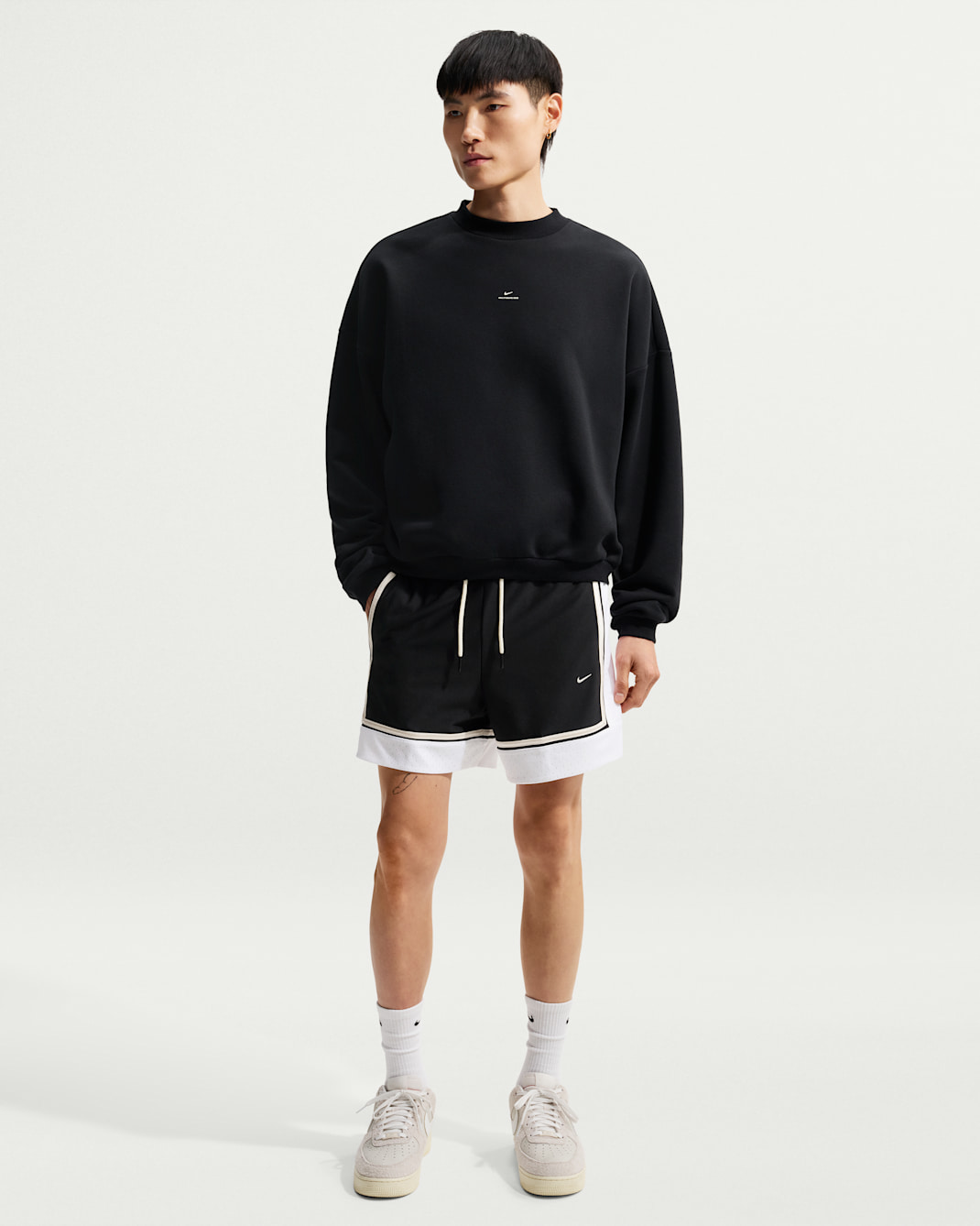 Nike Standard Issue Men's Dri-FIT 15cm (approx.) Basketball Shorts - Black/White/Pale Ivory/Pale Ivory