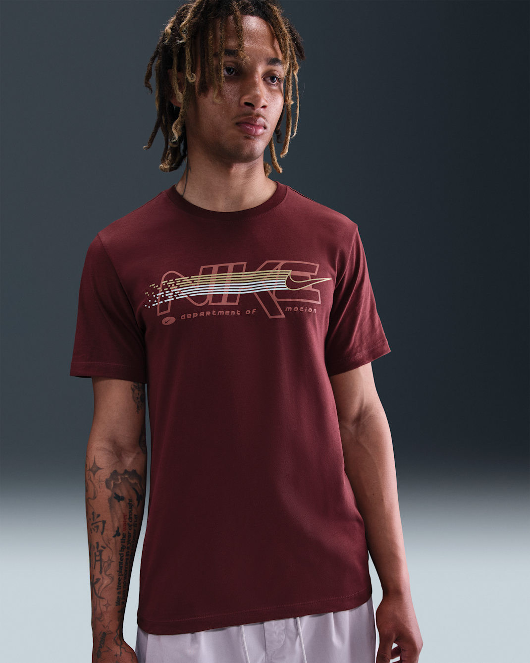 Nike Sportswear Men's T-Shirt - Dark Team Red