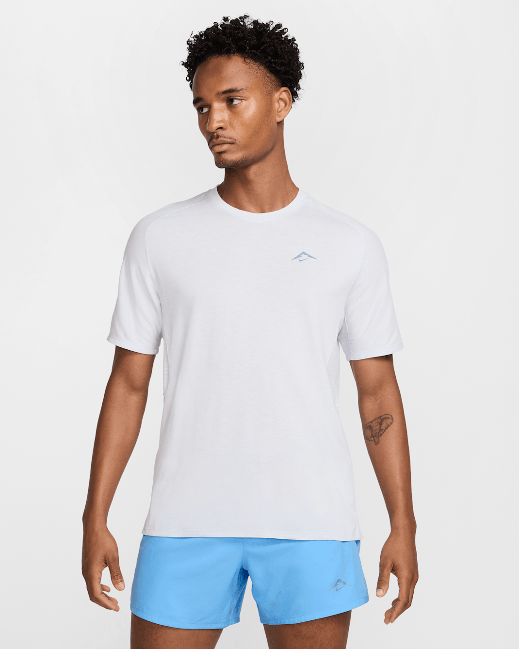 Nike Solar Chase Men's Dri-FIT ADV Short-Sleeve Running Top - Football Grey/Black