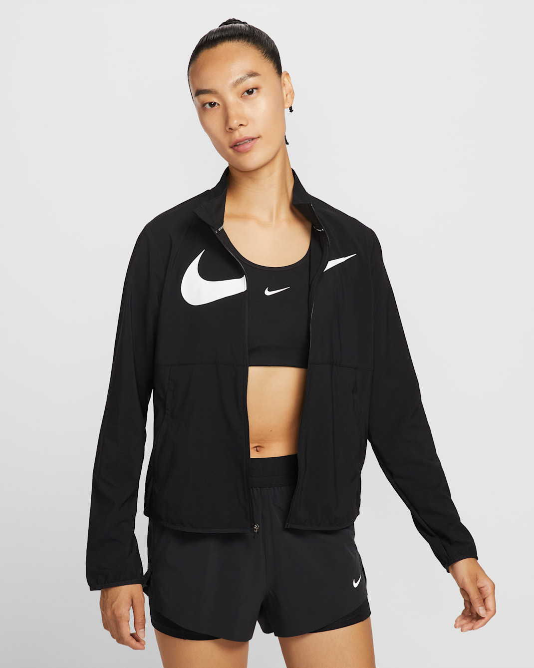 나이키 템포 스우시 런 여성 드라이 핏 러닝 재킷 - 블랙/화이트
