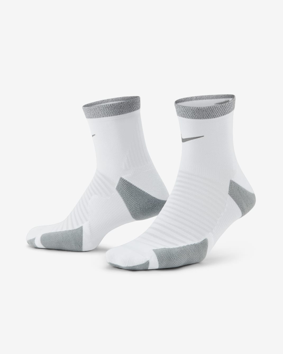 ถุงเท้าวิ่งหุ้มข้อลดแรงกระแทก Nike Dri-FIT Spark - ขาว/Reflect Silver