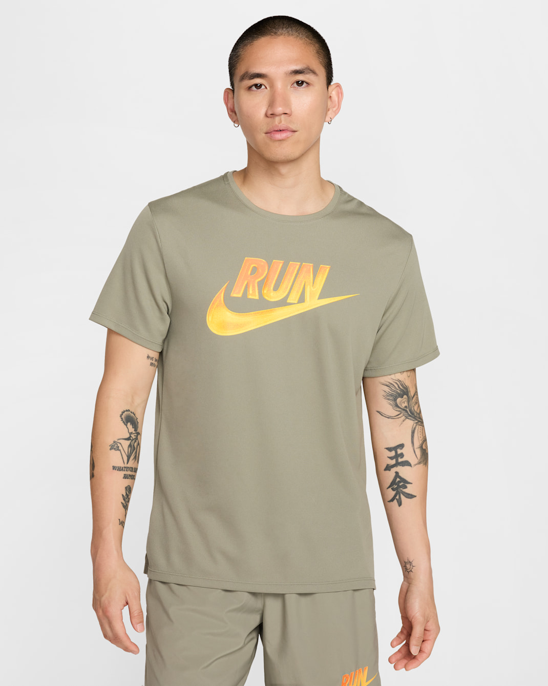 ナイキ マイラー ラン エナジー メンズ Dri-FIT ショートスリーブ ランニングトップ - ライトアーミー