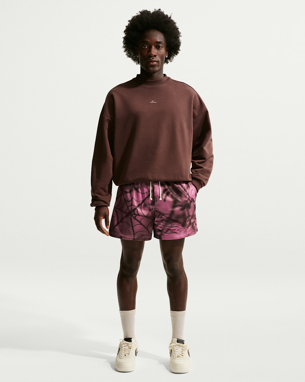 Pánské tréninkové 13cm basketbalové síťované kraťasy Nike Standard Issue - Peony/Pale Ivory