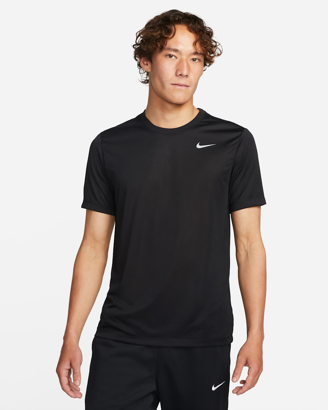 เสื้อยืดฟิตเนสผู้ชาย Nike Dri-FIT - ดำ/Matte Silver