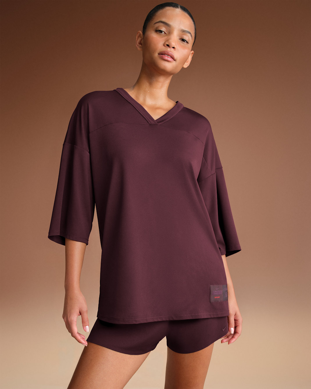 NikeSKIMS Airy Women's Oversized V-Neck T-Shirt - NSKM CURRANT