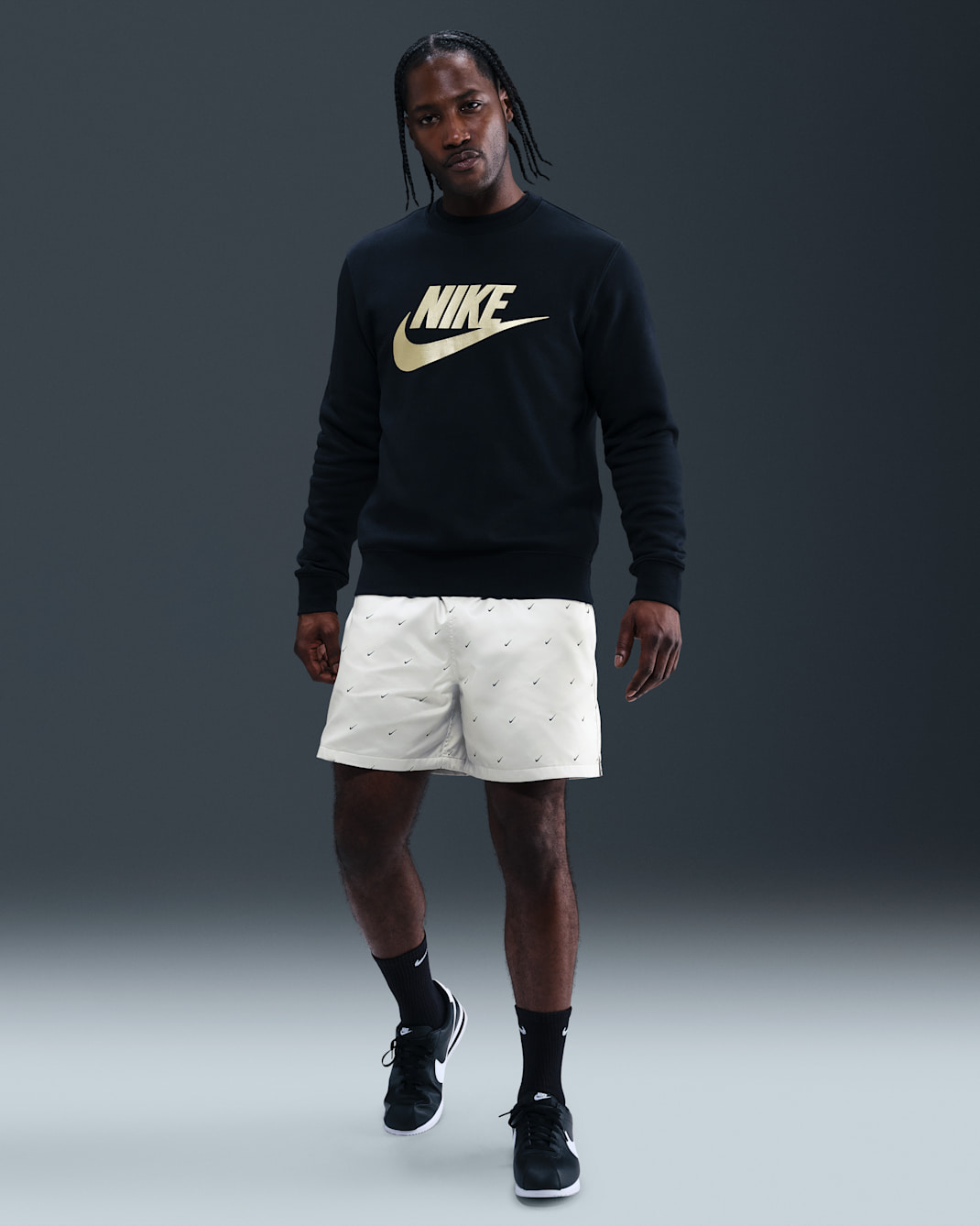 Shorts Flow para hombre Nike Club - Hueso claro