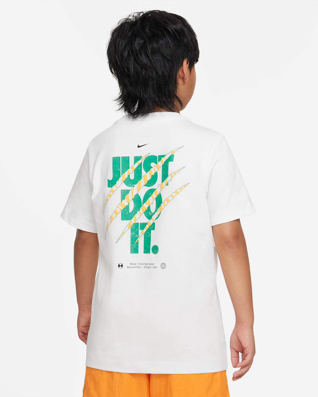 Nike Sportswear Older Kids' T-Shirt - White