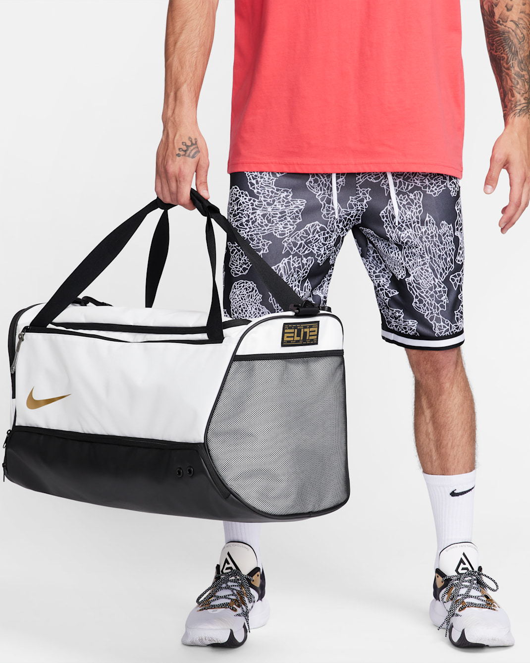 Nike Hoops Elite Duffel Bag (57L) - White/Black/Metallic Gold