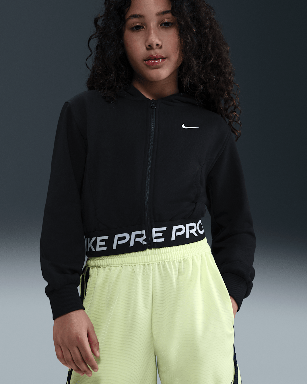 Nike Pro Fleece Dri-FIT-Kapuzenjacke (ältere Kinder) (Mädchen) - Schwarz/Schwarz/Schwarz/Weiß