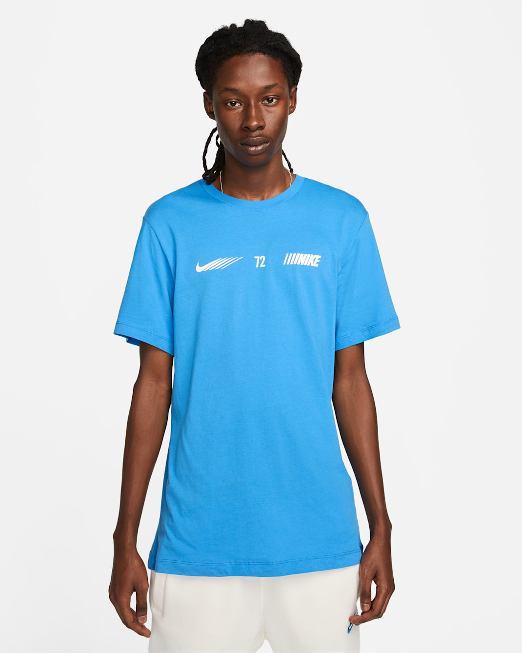 Nike Sportswear Standard Issue Men's T-Shirt - Light Photo Blue