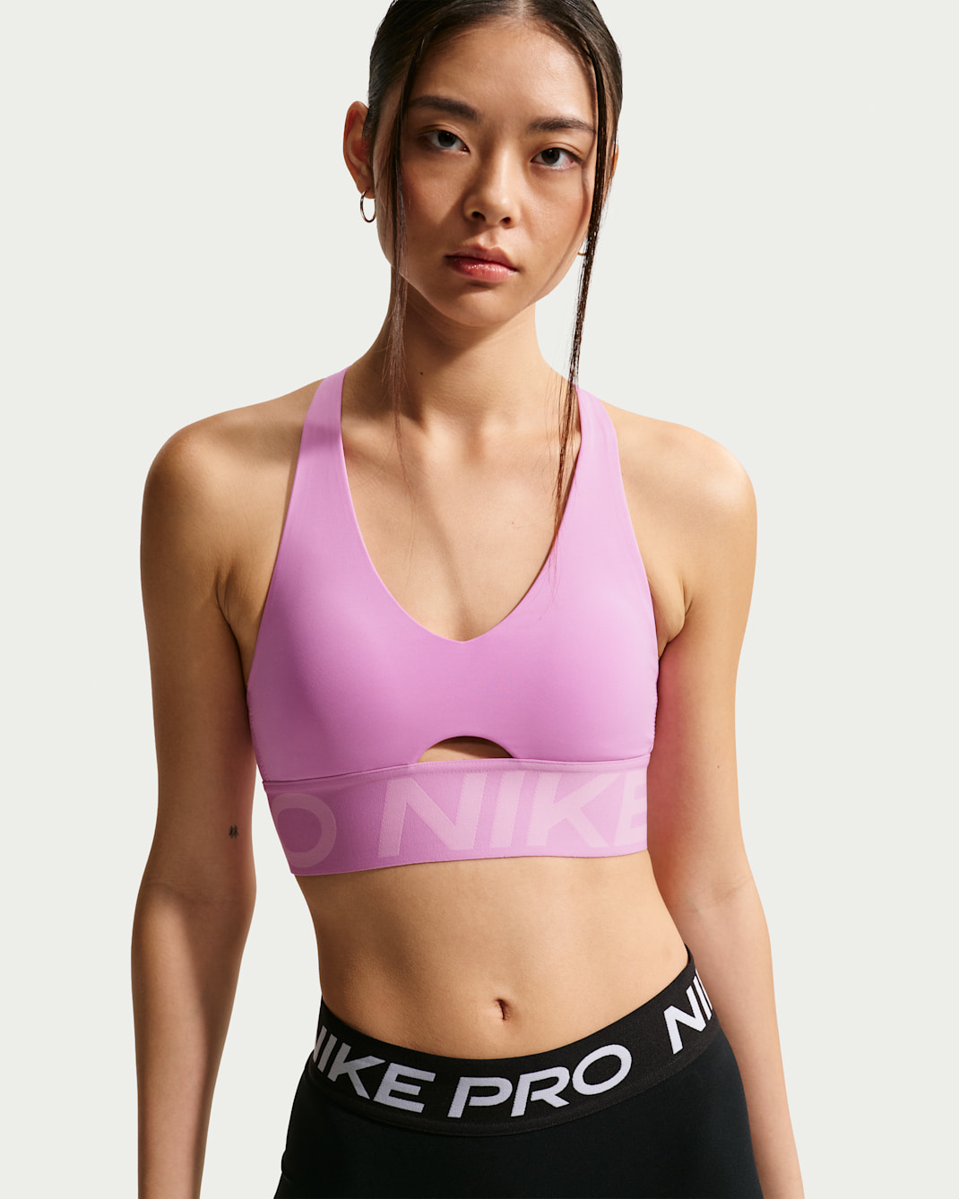 나이키 프로 스컬프트 여성 미디엄 서포트 패드 스포츠 브라 - 라이트 마젠타/핑크 라이즈/화이트