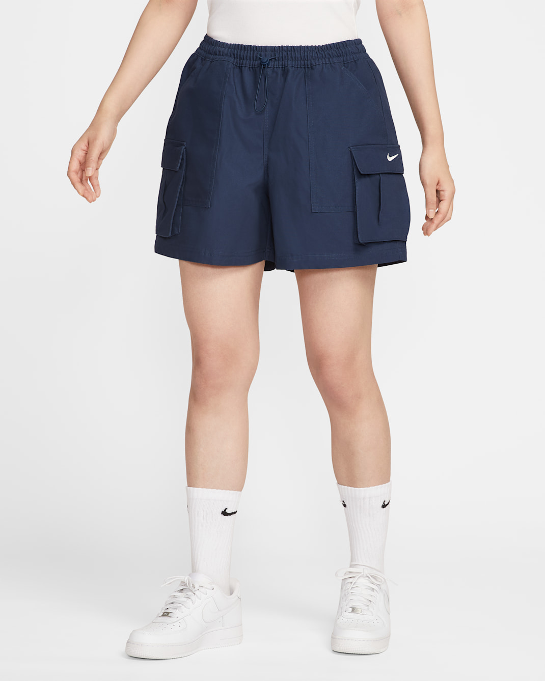 ナイキ スポーツウェア ウィメンズ ミッドライズ ルーズ 13cm カーゴ ショートパンツ - ミッドナイトネイビー/セイル