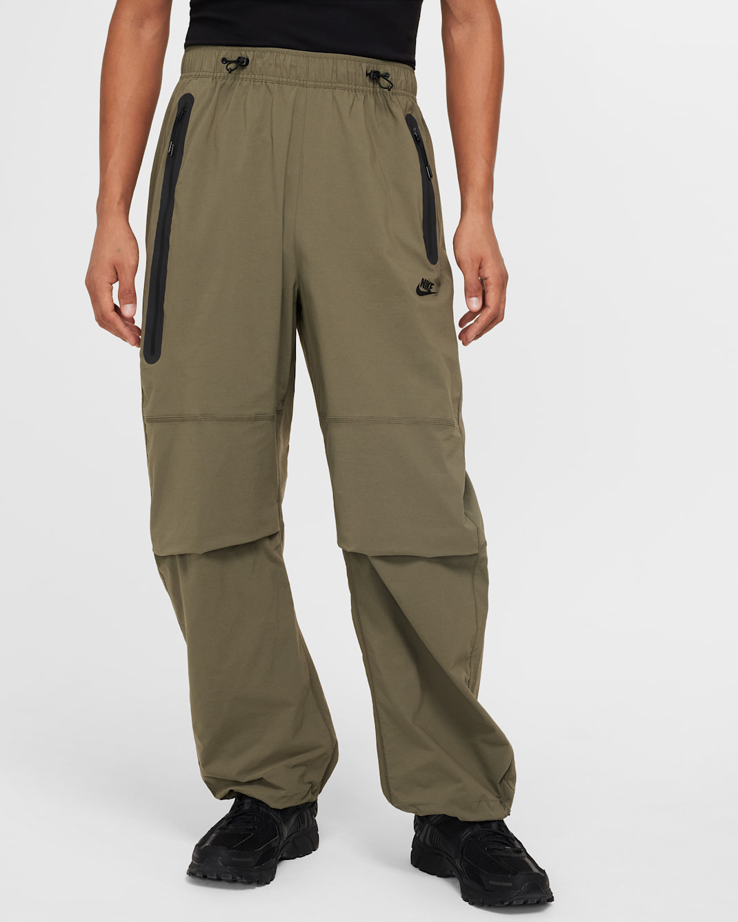 나이키 테크 남성 우븐 오픈 헴 팬츠 - 미디엄 올리브/미디엄 올리브/블랙