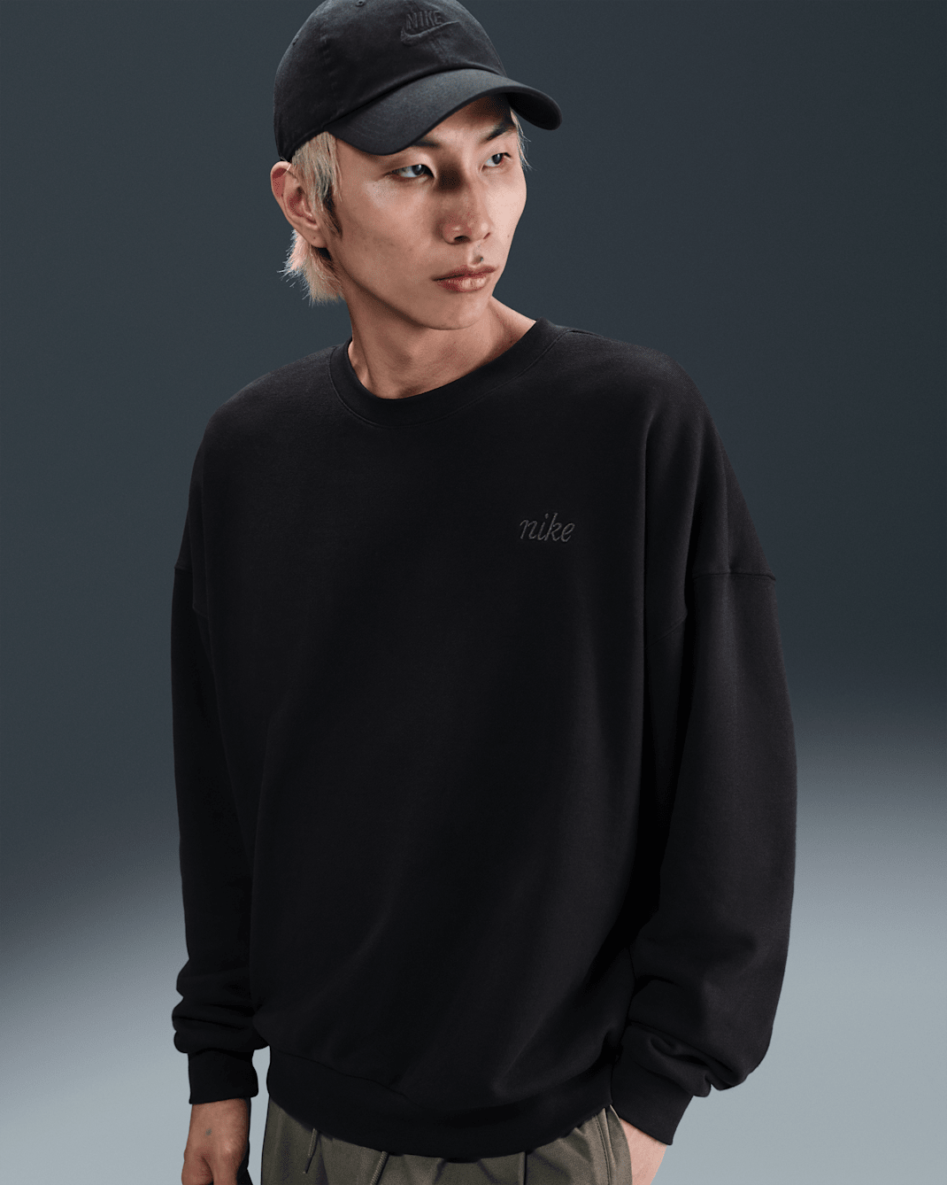 ナイキ クラブ メンズ オーバーサイズド クルー - ブラック/ブラック/アンスラサイト