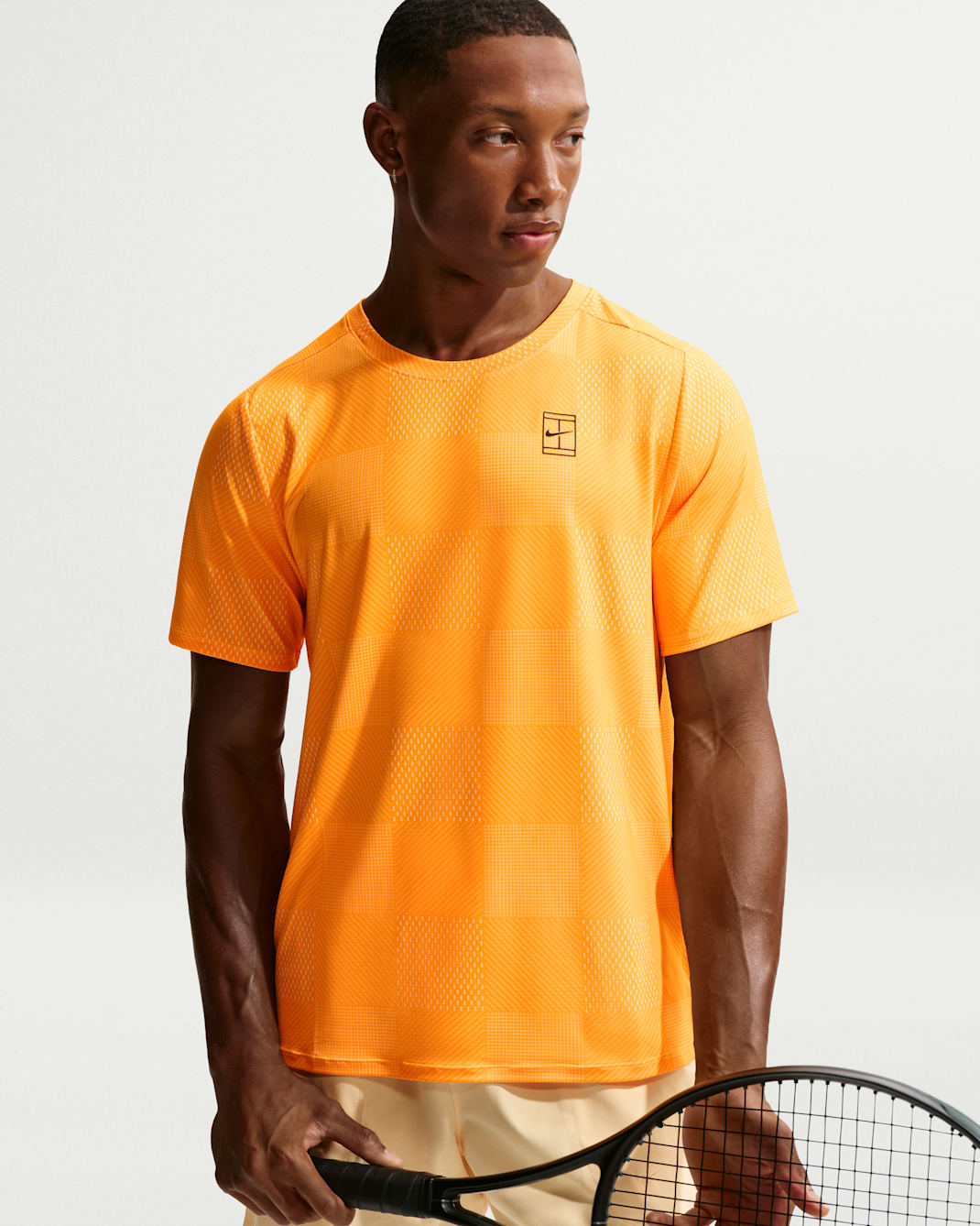 Camisola Dri-FIT NikeCourt Advantage para homem - Laranja Laser/Preto