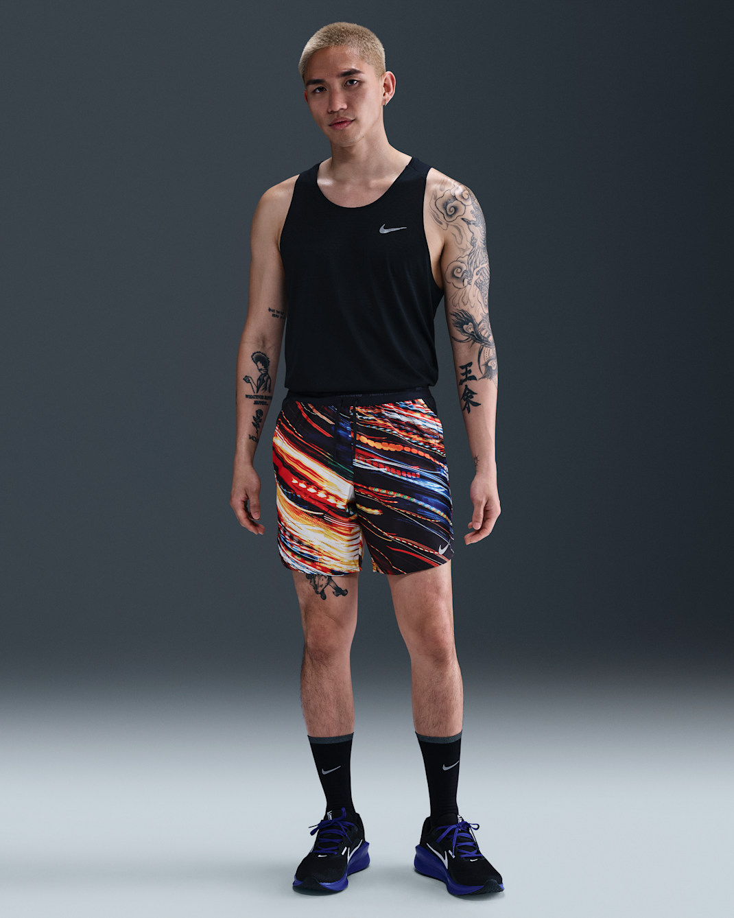 ナイキ ストライド メンズ Dri-FIT 18cm ランニングショートパンツ (インナー付き) - ホワイト/オフノワール