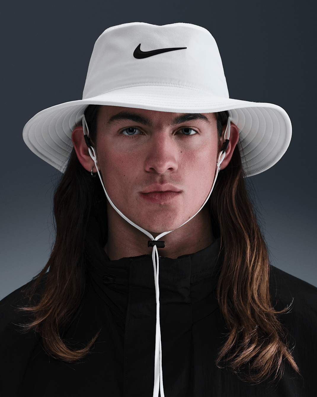 Nike Apex Dri-FIT Bucket Hat - White/Black